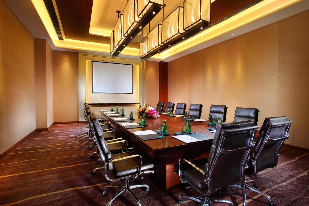 Pullman Oceanview Sanya Bay Resort & Spa Екстер'єр фото