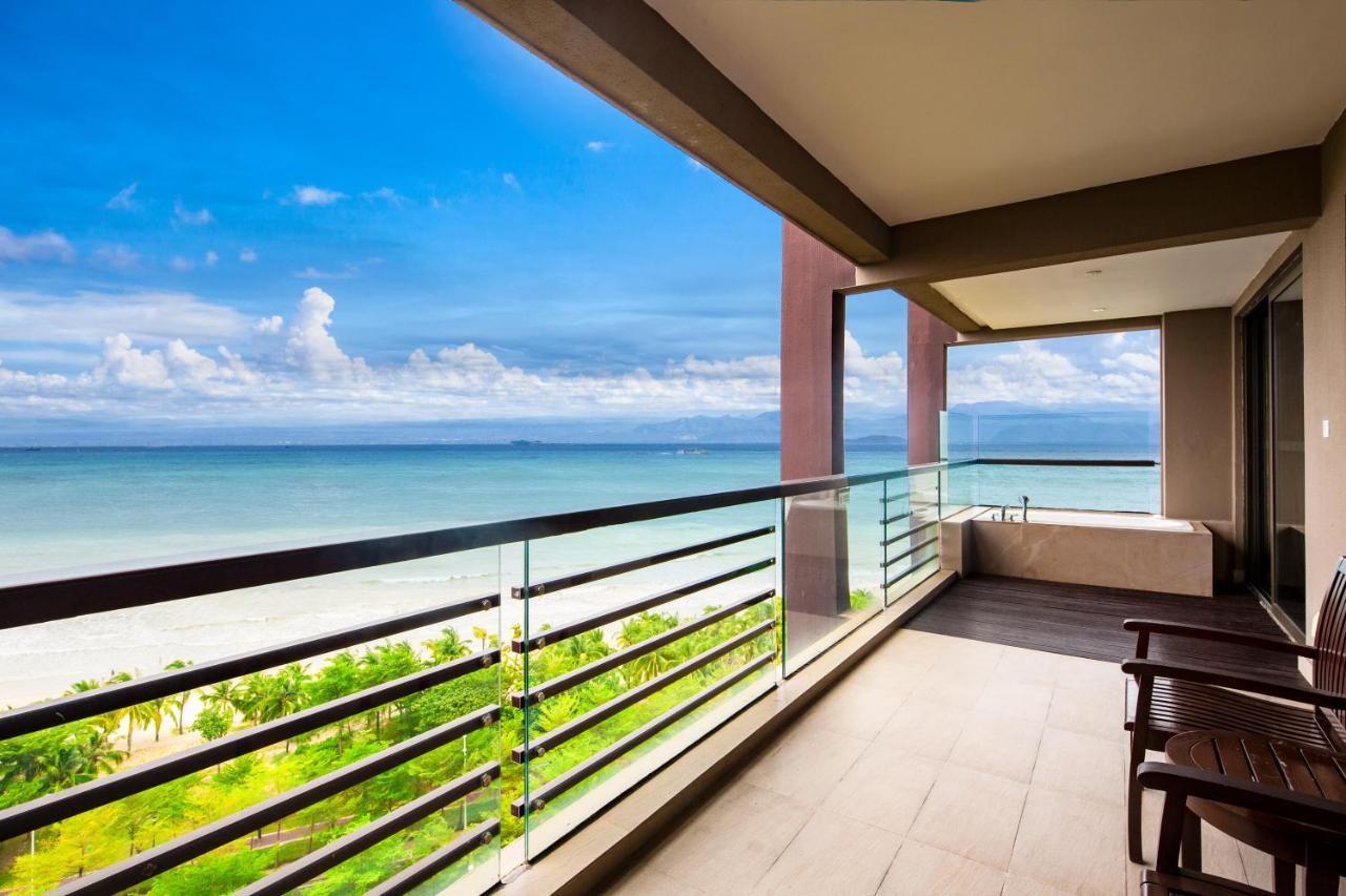 Pullman Oceanview Sanya Bay Resort & Spa Екстер'єр фото