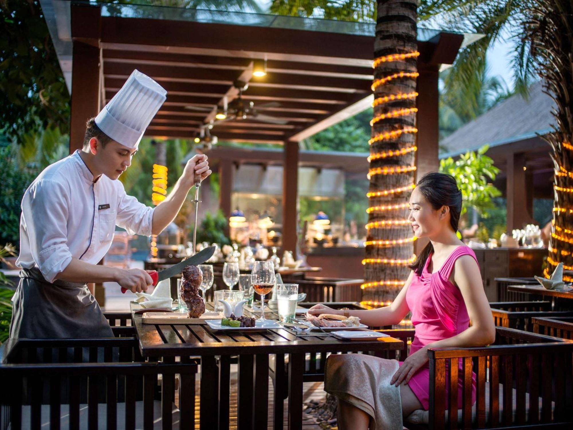 Pullman Oceanview Sanya Bay Resort & Spa Екстер'єр фото