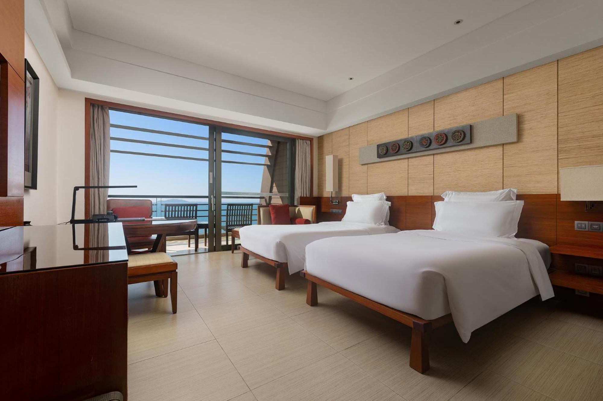 Pullman Oceanview Sanya Bay Resort & Spa Екстер'єр фото